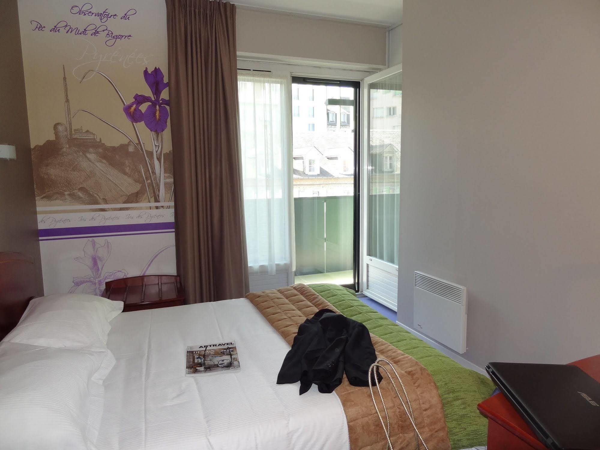 טרבה Cit'Hotel De La Marne מראה חיצוני תמונה